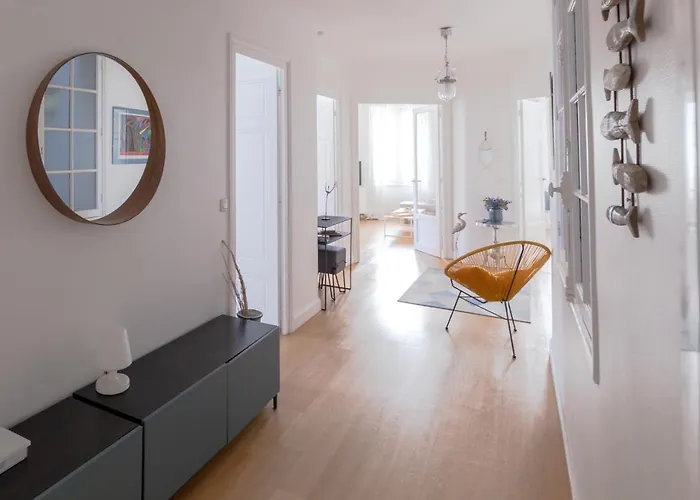 Appartement Bel Bourgeois Au Centre-ville De