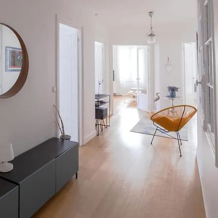 アパート Bel Bourgeois Au Centre-ville De