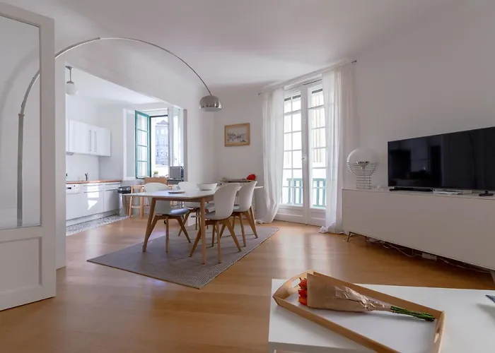 Appartement Bel Bourgeois Au Centre-ville De