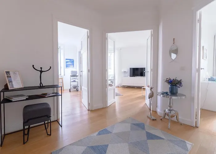 Appartement Bel Bourgeois Au Centre-ville De *