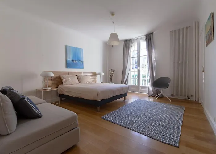 Appartement Bel Bourgeois Au Centre-ville De Biarritz